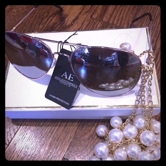 Accessories - 🕶 Aviator Sunglasses 🕶.